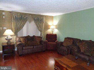 1036 E Luzerne St, Philadelphia, PA 19124