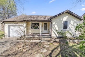 1689 E Grand St, Springfield, MO 65804