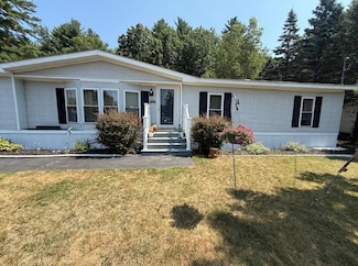 38 Dianne St, Nashua, NH 03062