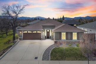 1156 Hancock Dr, Redding, CA 96003