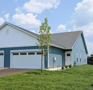 8379 Cherry St, Clear Lake, MN 55319