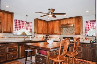 12392 Highway 146 N, Liberty, TX 77575