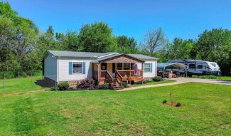 1324 Bonner Rd, Gaffney, SC 29341