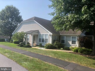 301 Oak Hill Ln, Wyomissing, PA 19610