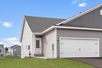 39815 Fallbrook Ave, North Branch, MN 55056