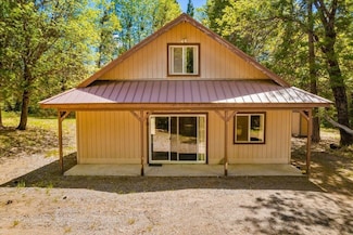 4838 Hotlum Dr, McCloud, CA 96057