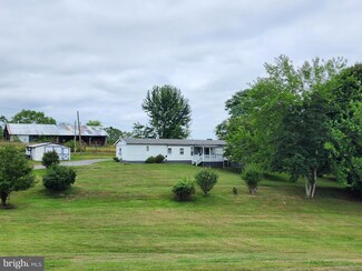2461 Duckwall Rd, Berkeley Springs, WV 25411