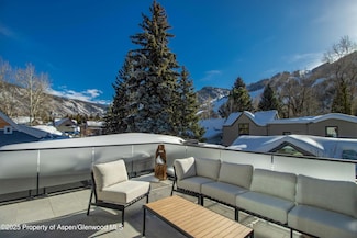 211 W Main St Unit 201, Aspen, CO 81611