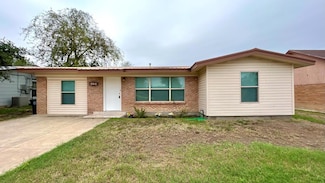 1251 Ricks Dr, Eagle Pass, TX 78852