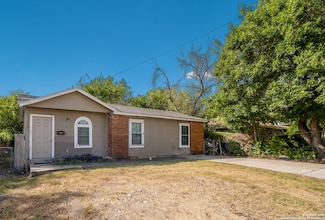 638 Hood St, San Antonio, TX 78208