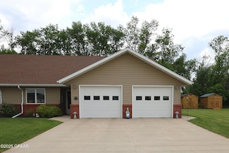 573 7th Ave SE, Mayville, ND 58257