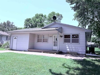 903 & 907 N Elm, Peabody, KS 66866