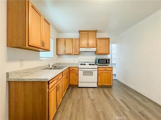 2598 E Carson St, Long Beach, CA 90810