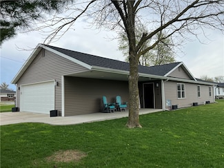 419 E Section St, Dieterich, IL 62424