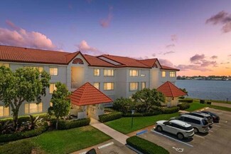 110 Half Moon Cir Unit E2, Hypoluxo, FL 33462