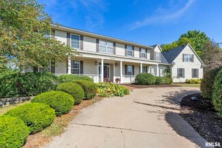 3220 Lundy Ln, Bettendorf, IA 52722