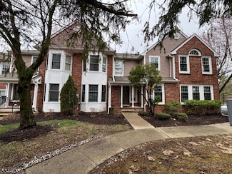 135 Hawthorne Ct, Rockaway, NJ 07866