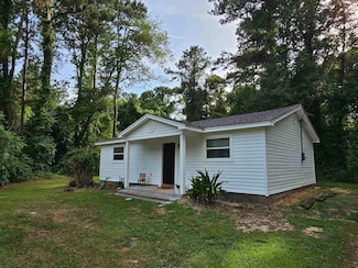 1325 Twin Peak Ln, Tallahassee, FL 32317