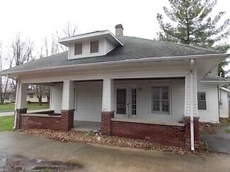 207 S Mulberry St, Waldron, IN 46182