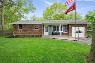 12 Debragga Ave, East Moriches, NY 11940