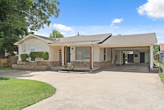 8113 Raymond Ave, Fort Worth, TX 76108