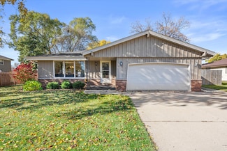 15450 W Elmont Ln, New Berlin, WI 53151