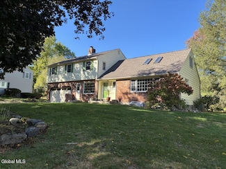 2135 Morrow Ave, Schenectady, NY 12309