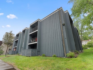 26 Arthur Ave SE Unit 304, Minneapolis, MN 55414