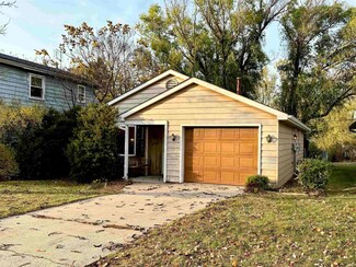 348 W Hollis Ln, Fort Wayne, IN 46807