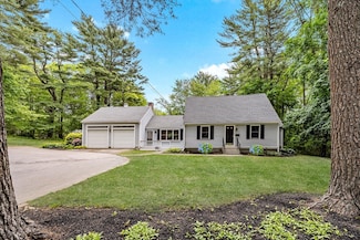 212 Cushing St, Hingham, MA 02043