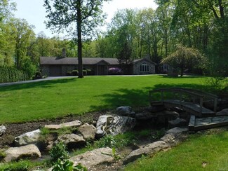 222 E Mountain Rd, Wind Gap, PA 18091