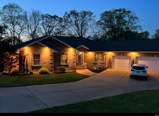 3951 Oak Crest Dr, Barnhart, MO 63012