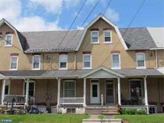 109 Cherry St, Richlandtown, PA 18955