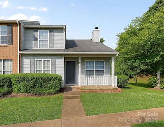 6113 Windsor Gate Ln, Charlotte, NC 28215