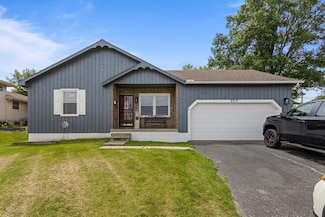 2717 E Main St, Decatur, IL 62521