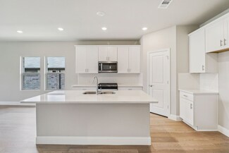 2111 Dunbar Dr, Sherman, TX 75092