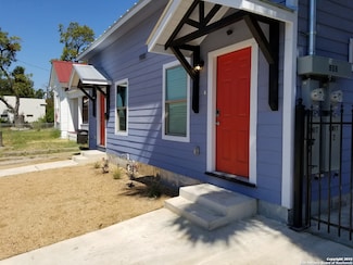 908 Camaron St, San Antonio, TX 78212