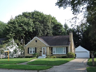 510 Glendale Blvd, Kalamazoo, MI 49004