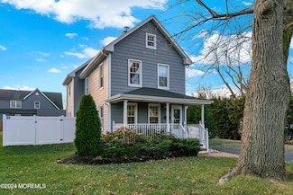 70 Cedar Ave, Fair Haven, NJ 07704