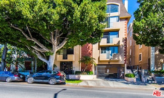 8909 Burton Way Unit 202, Los Angeles, CA 90048