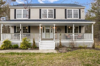 221 Salmon Falls Rd, Rochester, NH 03868