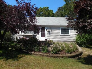 6 Northport Ln, Dennis, MA 02638