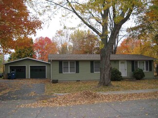 334 W Church St, Argos, IN 46501