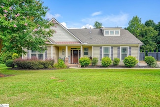 921 Benchmark Dr, Wellford, SC 29385