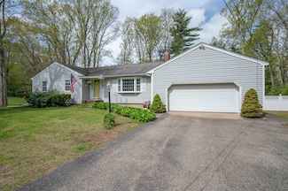 8 Sequoia Ln, Plaistow, NH 03865