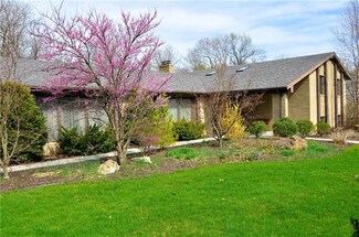 121 Mulberry St, Hopwood, PA 15445