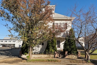 4 Elm St Unit 3, Peabody, MA 01960