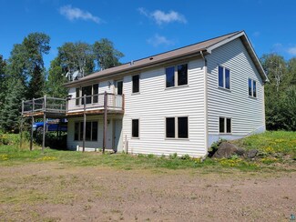 1704 W 5th St, Grand Marais, MN 55604