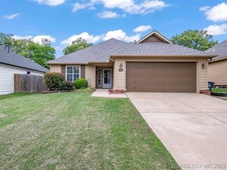 1913 W 62nd St, Tulsa, OK 74132