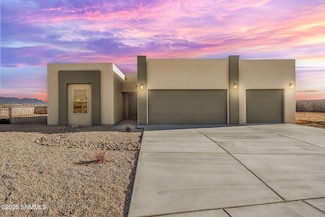 3830 Portrait St, Las Cruces, NM 88012